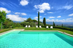 Villa Mami by PosarelliVillas